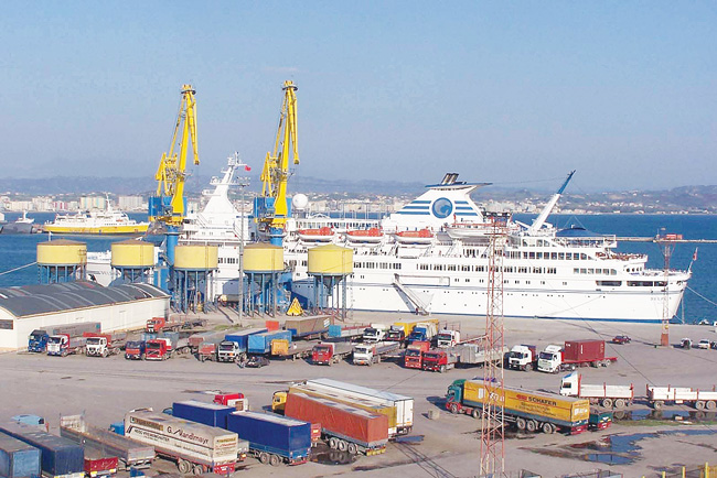 Hapja e Doganës së Kosovës në Portin e Durrësit, hap i rëndësishëm drejt bashkimit të plotë doganor Porti i Durresit