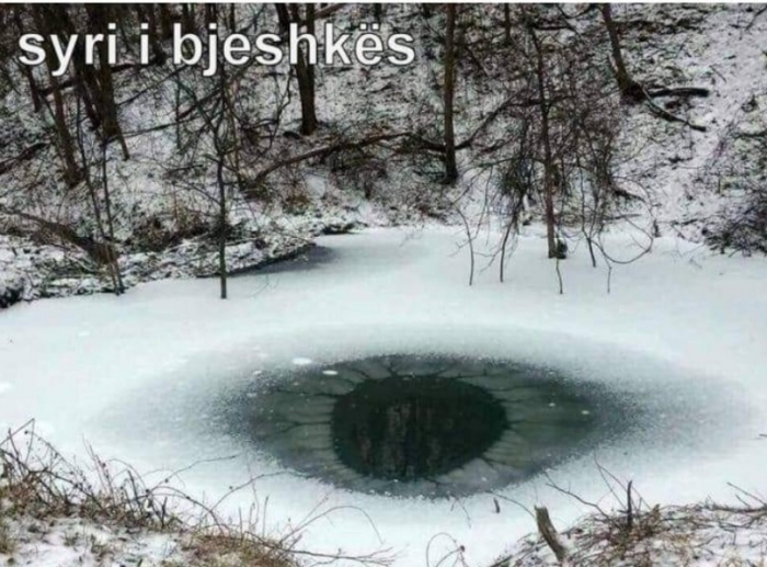 Fotoja u bë virale në rrjet, Mimi Kodheli: Kërkoj ndjesë, mu ofrua si origjinale syqi