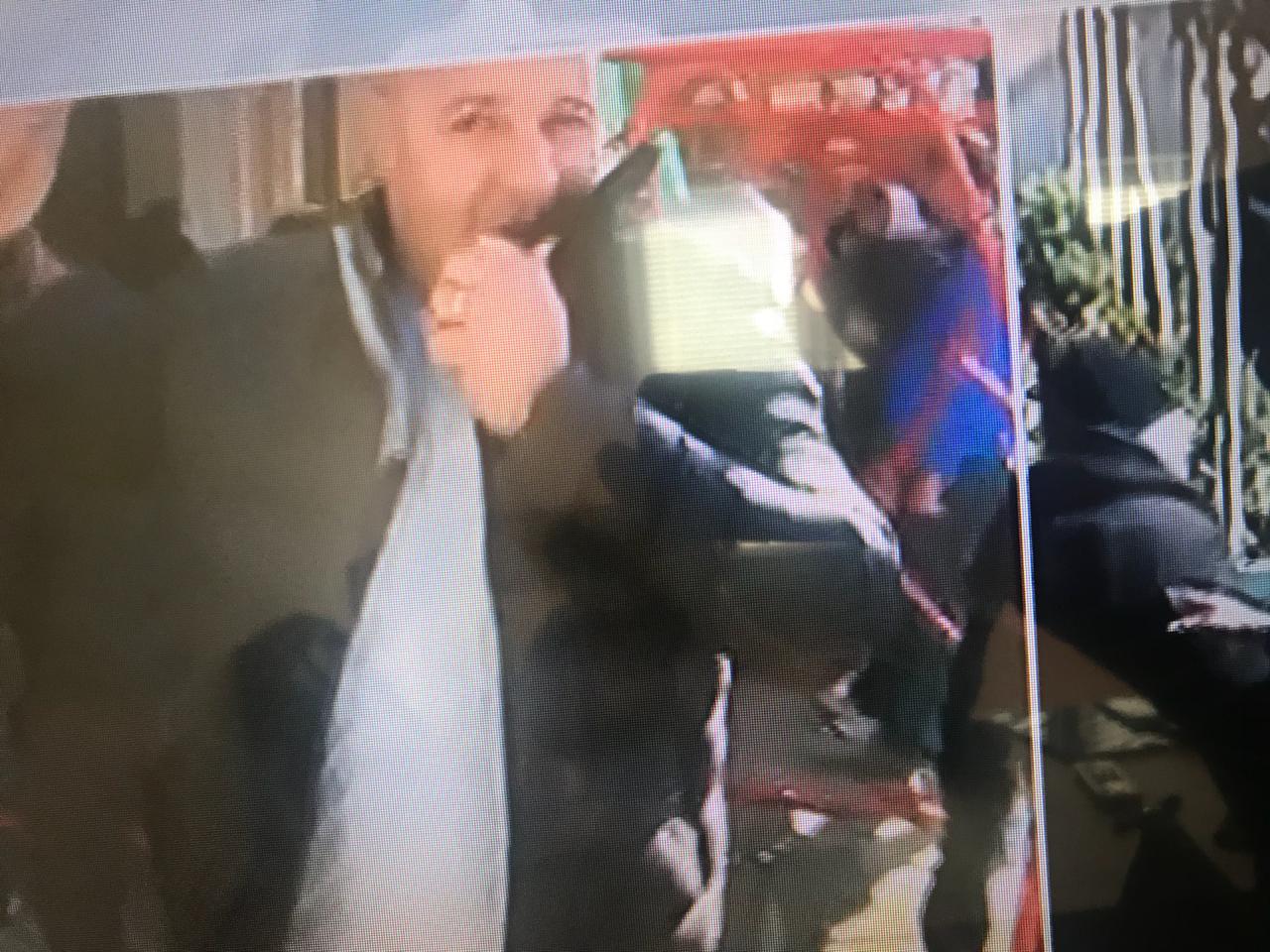 Tym dhe flakë, tentohet hapja e dyerve të Kryeministrisë. Garda hedh gaz lotsjellës 3 58c02b5e 5254 4c7d b468 9e58c4a7384b