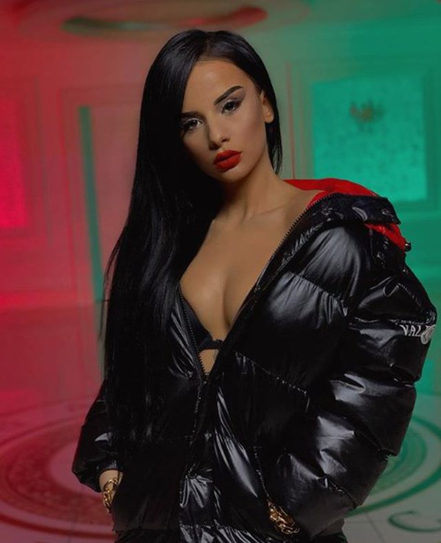 Fifi 2