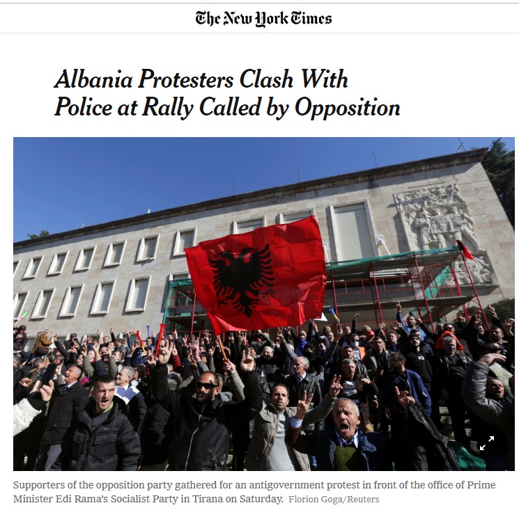 “New York Times”: Policia bëri pak rezistencë në protestën e opozitës aaaaaaaaaaaaaaaaaaa