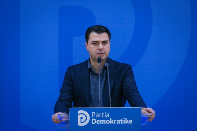 Protesta/ Basha: Kur qeveria kapet duke vjedhur, hajdutët ikin në burg baasha