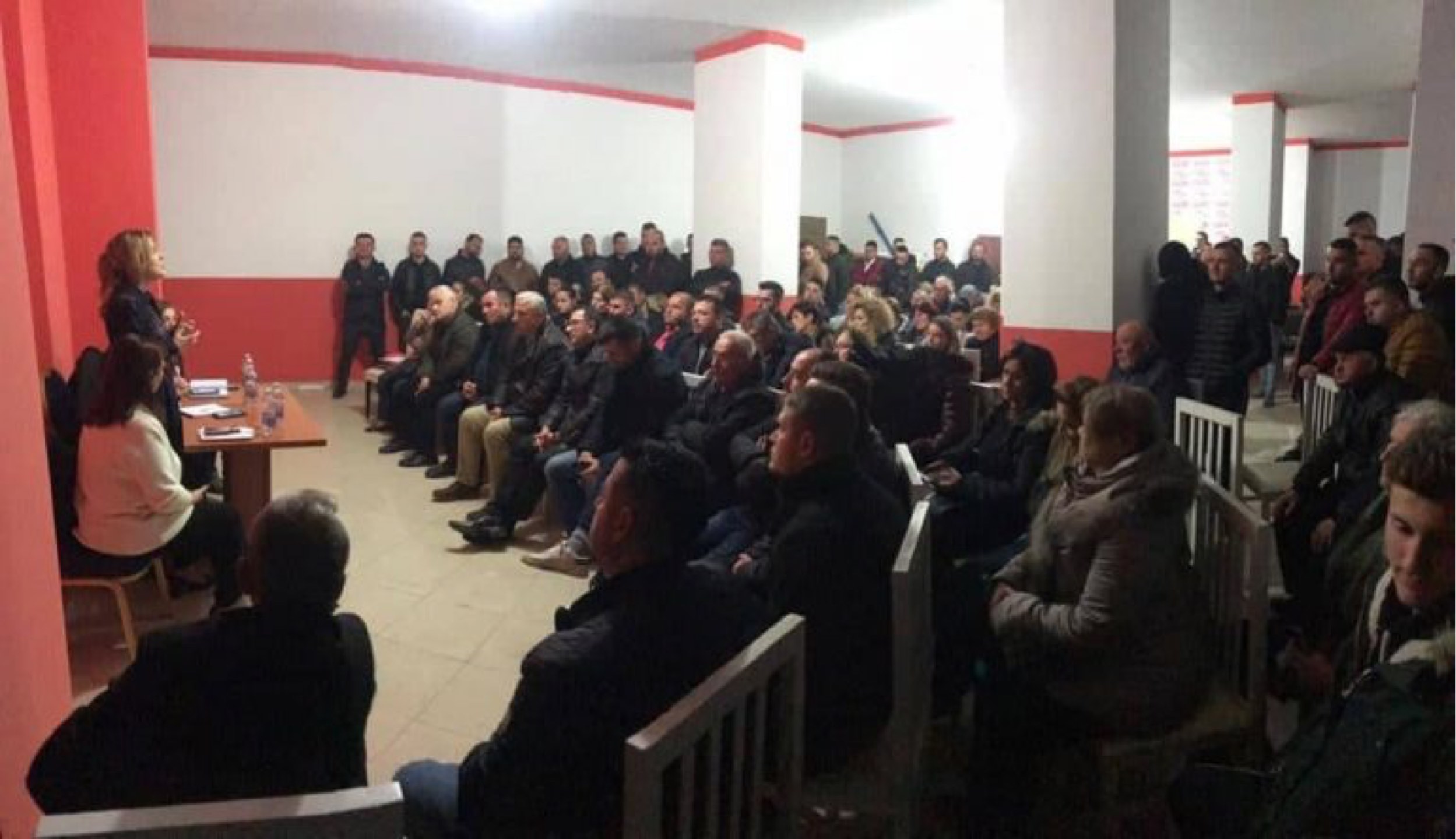 “Zgjedhje të parakohshme”, Kryemadhi takim “blic” në Durrës monika durres