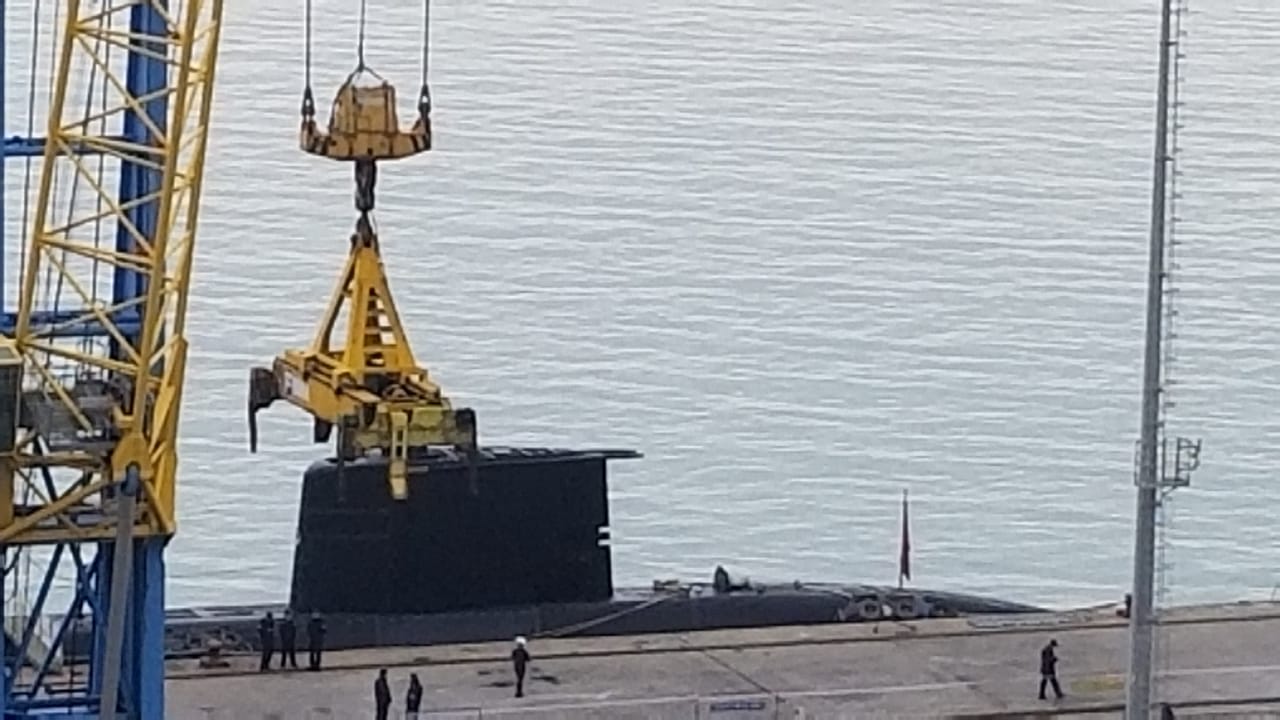 Greqia lajmëron zgjerim të kufijve detar, në Durrës mbërrin nëndetësja turke TCG Prevezë 6 12