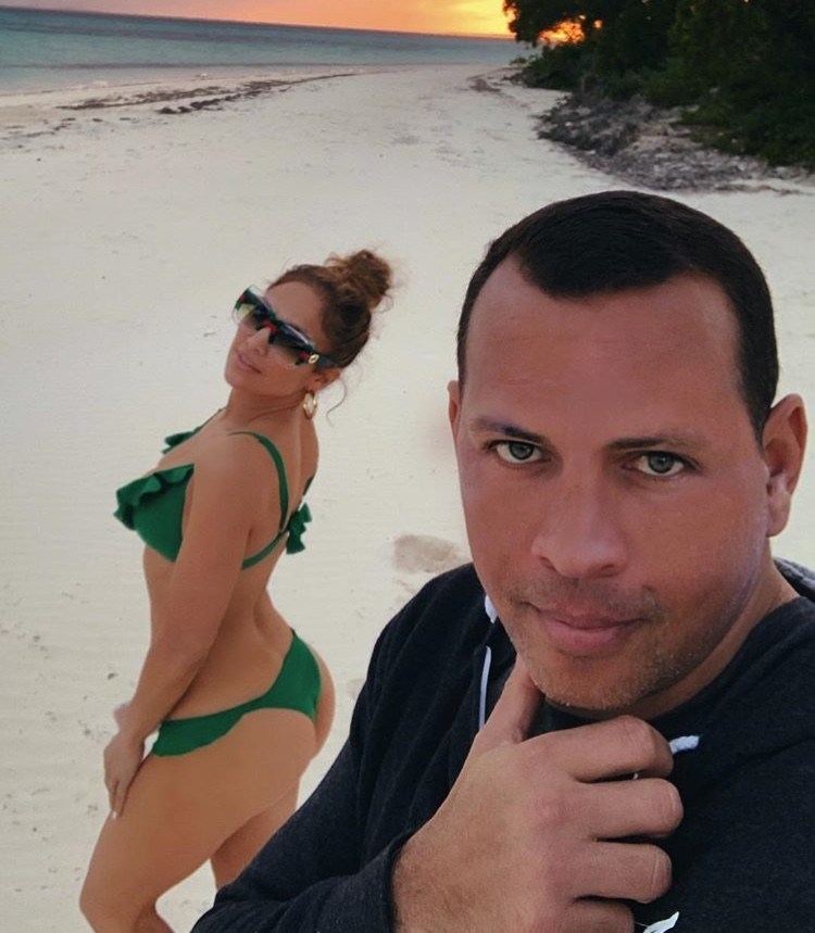 Jennifer Lopez mori propozimin për martesë me një unazë marramëndëse! 83522877 60CA 4804 A810 ADE4FD31E563