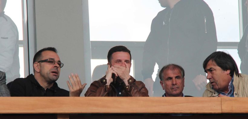 Derbi, tifozët e Tiranës shpërthejnë ndaj Braçes dhe qeverisë Brace stadium 11 820x394 1