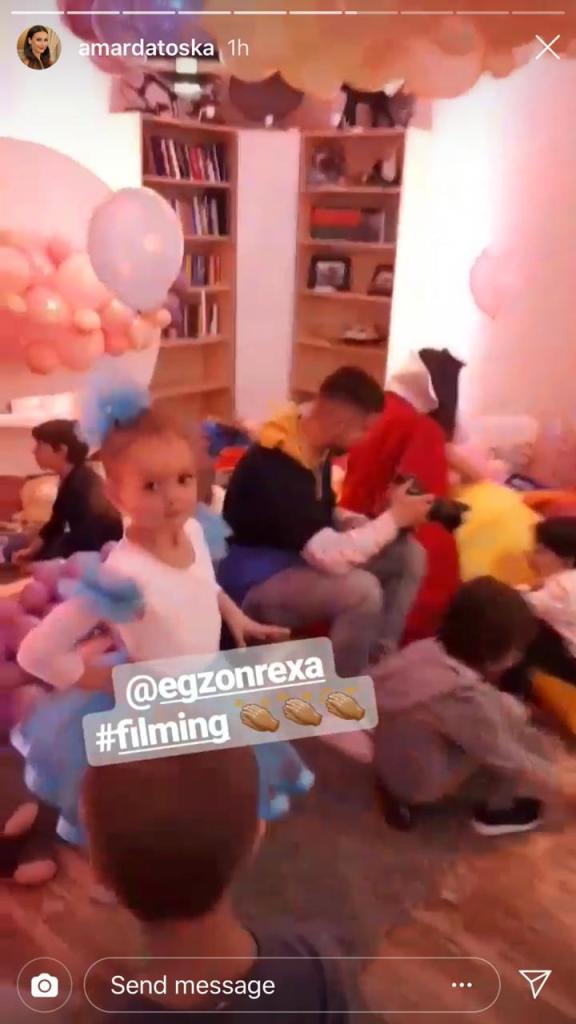 Vogëlushja e Amit dhe Ermalit mbushi 1 vjeç, “kënd lojrash“ për fëmijët e çiftit 3 IMG 20190317 WA0028