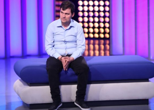Kush është nëna ime? Djali përballet me babain për të zbuluar të vërtetën djali332