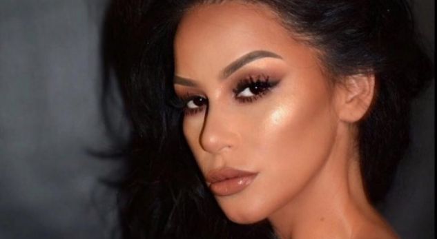 E pohon vetë, Flaka Krelani: Kam flirtuar me… flaka