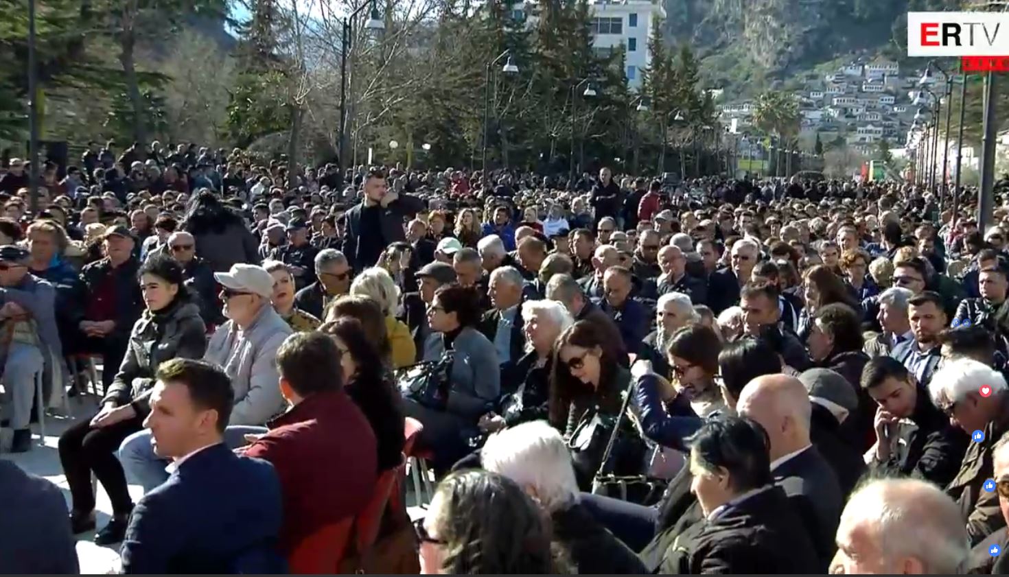 protesta gjirokaster1