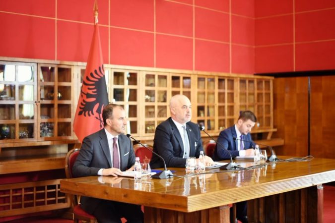 Soreca: Koha që palët të dialogojnë, shqiptarët duan integrimin soreca rama