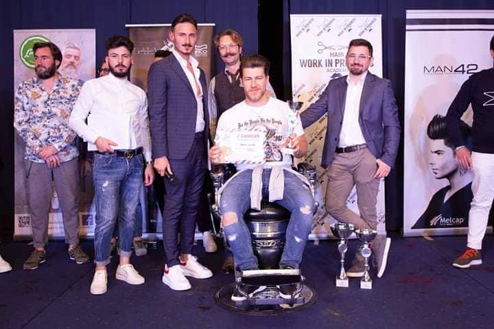 Braen Zaimaj, shqiptari që ka “rrëmbyer zemrat” e italianëve duke modeluar mjekra! 2222