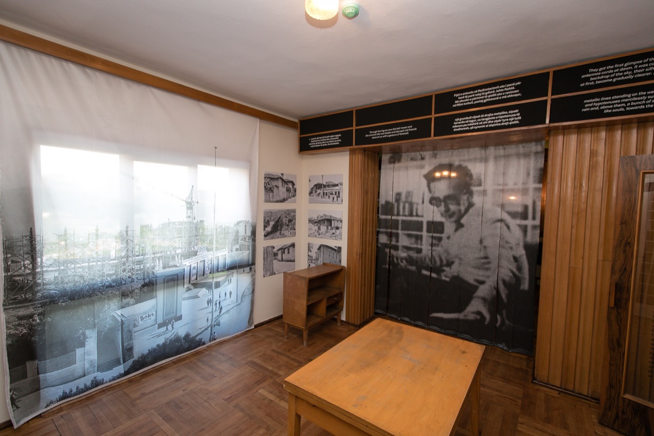 Erion Veliaj dhe Ismail Kadare gjate vizites ne muzeun e ri te shkrimtarit te njohur 5