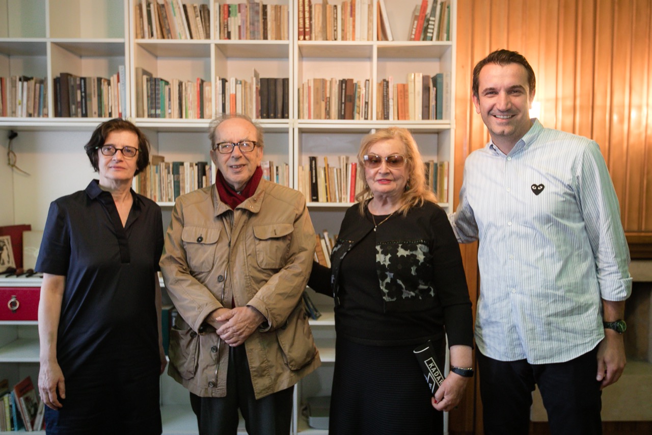 Erion Veliaj dhe Ismail Kadare gjate vizites ne muzeun e ri te shkrimtarit te njohur 9