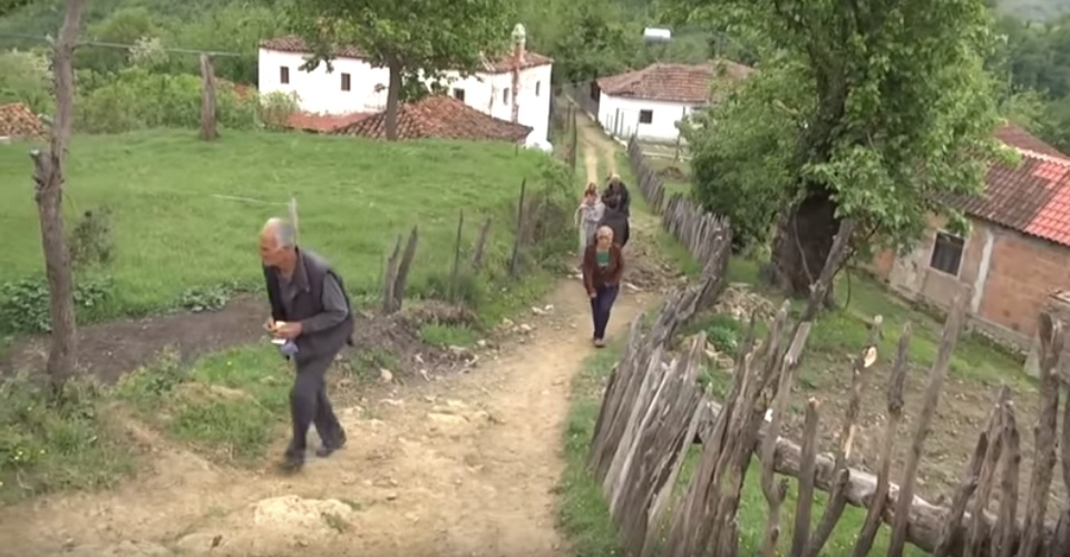 Klos, ujësjellësi nuk punon/ Bashkia shpenzoi 18 milionë lekë Untitled 1
