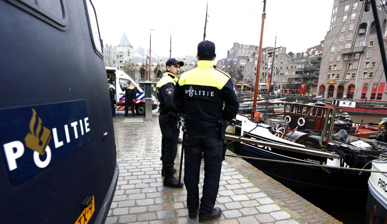 Mediat holandeze: Shqiptarët kontrollojnë tregjet e drogës policia holandeze