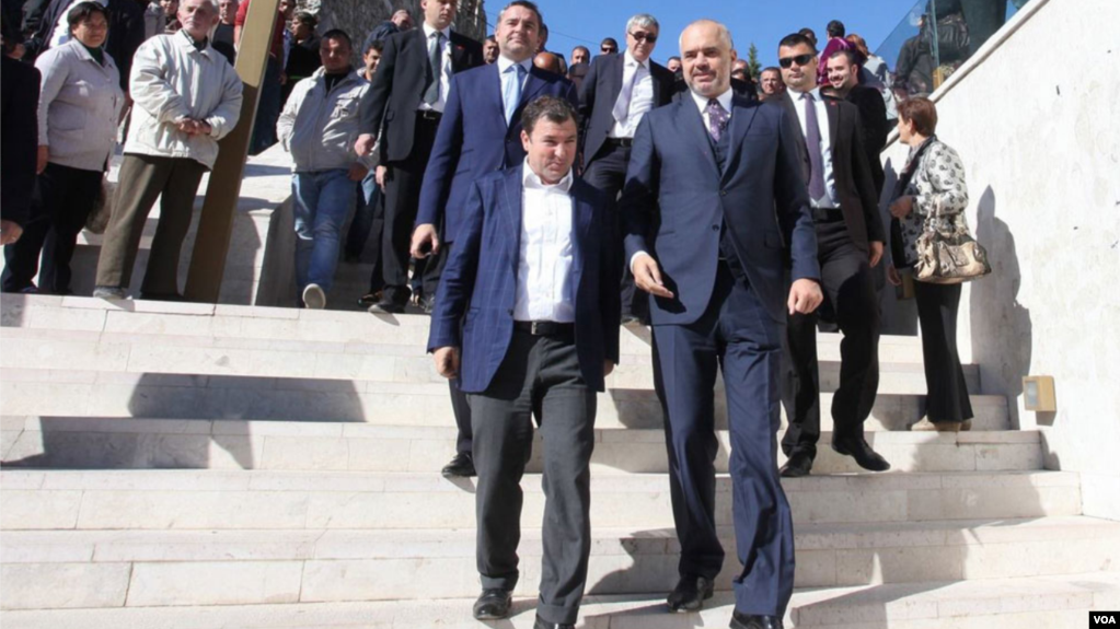 Dosja 339, Zëri i Amerikës: Krahas Vangjush Dakos, në përgjime edhe drejtues të tjerë vendorë, prokurorë dhe gjyqtarë rama gjushi