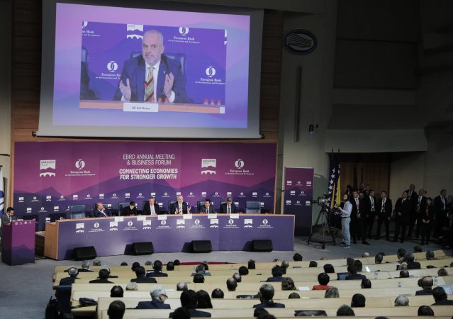 Sarajevë, Rama në takimin e BERZH:Të kemi modelin tonë të Shengen rama sarajeve