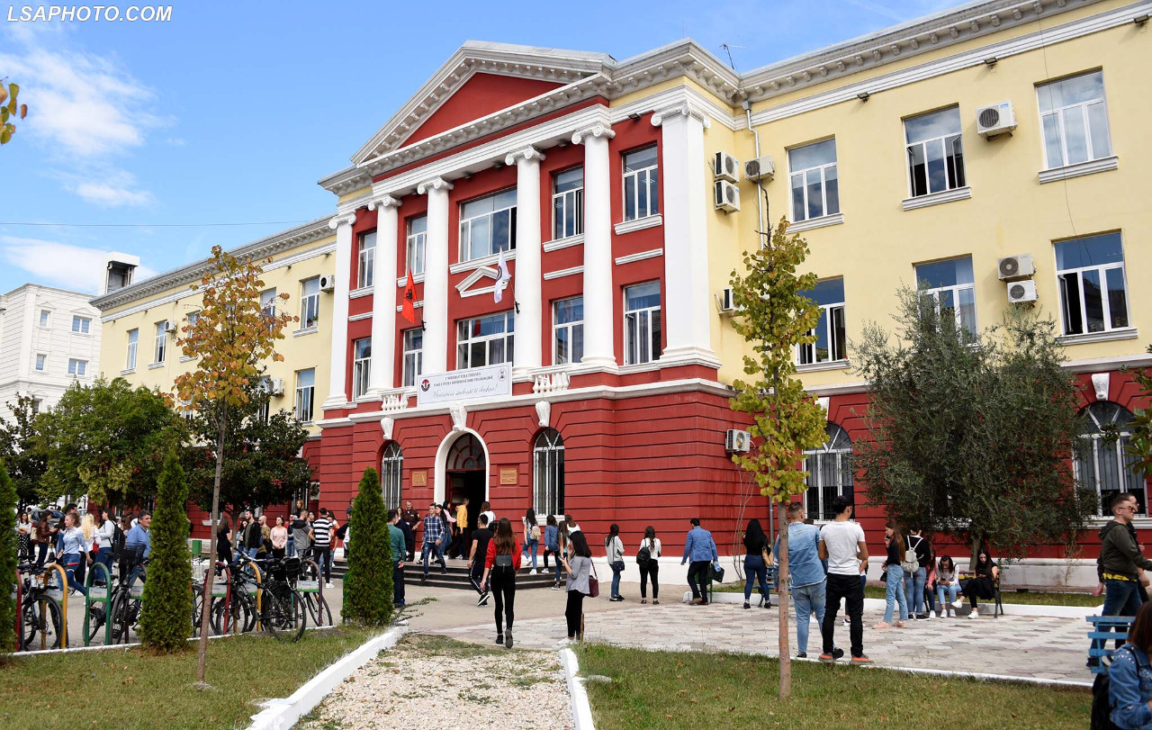 Zbardhet udhëzimi, si do pranohen studentët e rinj. Kushtet për aplikimet studente