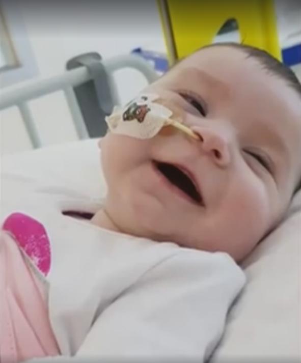 FOTOT/ Mjekja, zhvatje prindërve që po u vdiste vajza 6 v9