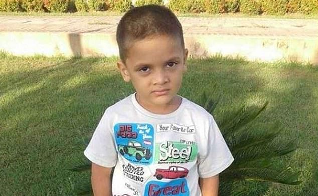 Nëna me të dashurën e saj lesbike i presin organin gjenital 9 vjeçarit, përpara se ta copëtonin 1 14846404 7146517 They then allegedly sewed a fake female sex organ onto the boy s m 16 1560671059942