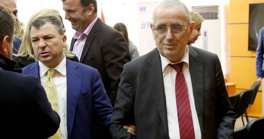 Zbardhen pasuritë e kryetarëve të bashkive, Vangjush Dako shiti 7 apartamente 333