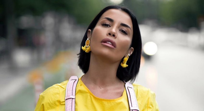 Jonida Maliqi bëhet nostalgjike, poston video të 25 viteve më parë Jonida 2