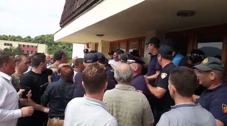 Vijon beteja, mbërrijnë në Shkodër materialet zgjedhore KQZ 2