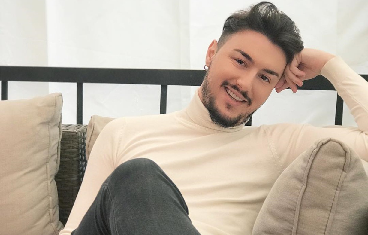 Top Channel pushon nga puna moderatorin Kelvi Kadilli Klevi Kadilli