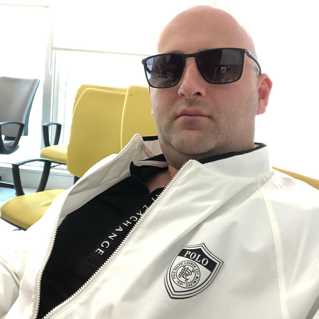 Aktori shqiptar është i pakapshëm nga policia: Ja pse s’ia marrin dot shenjat e gishtërinjve Ledio Lako