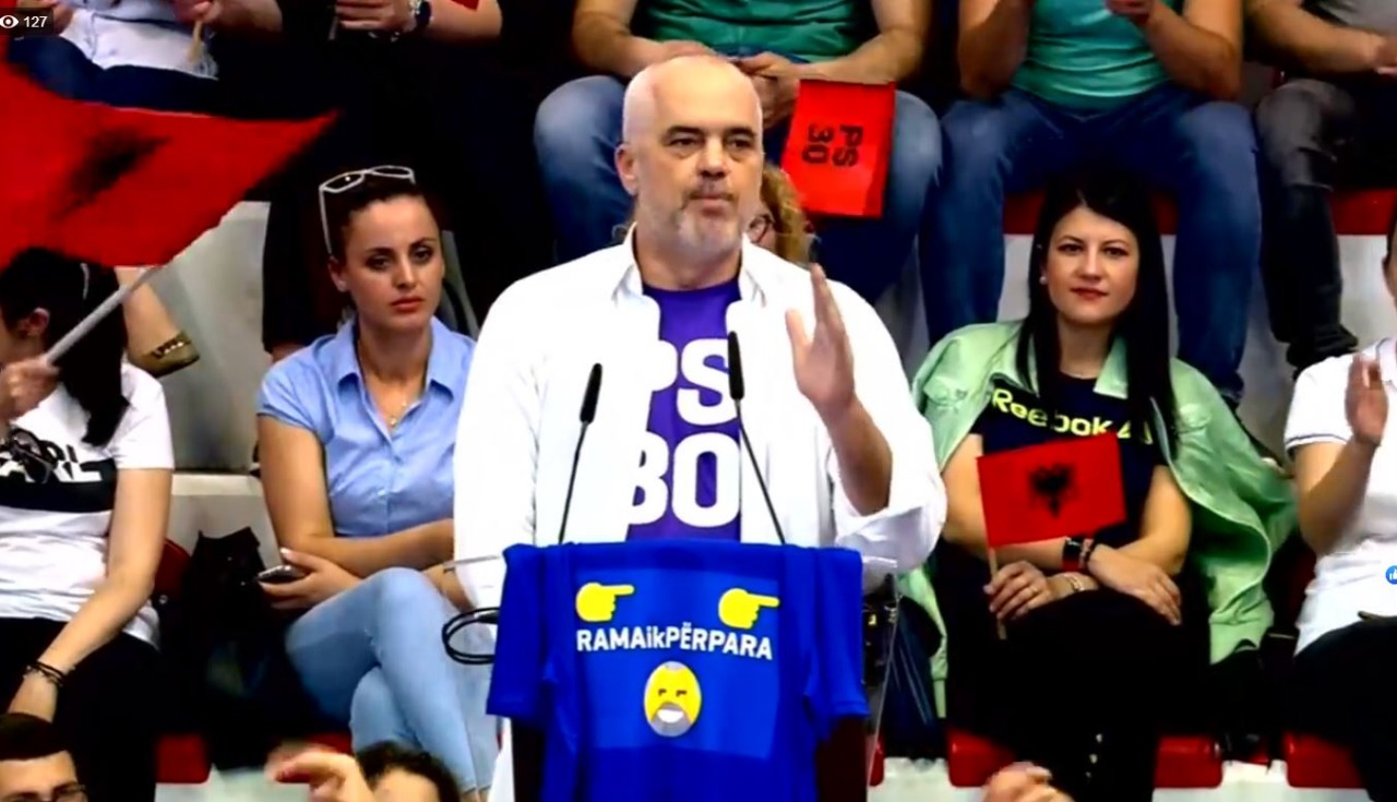Rama sulmon Berishën dhe Bashën: Plak i marrë, pinok i vogël a3e79cde 917c 441d 8f0f 6b48a5bc484c