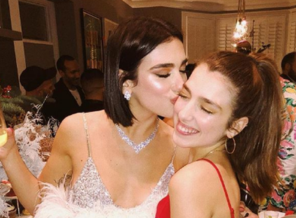 Njihuni me motrën e Dua Lipas, e gjithë bota po flet për të dua lipa 1