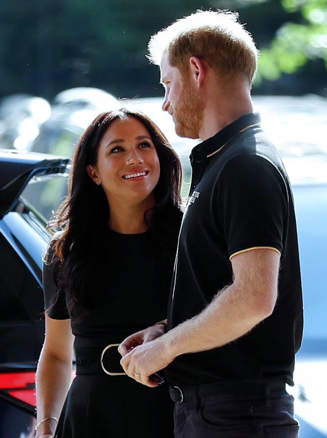 Pak muaj pas lindjes, Meghan Markle shfaqet më në formë se kurrë 1 meghan 3