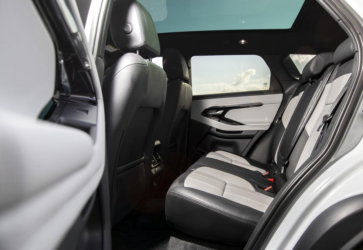FOTO- Ky është Range Rover Evoque i 2019-tës 3 range8