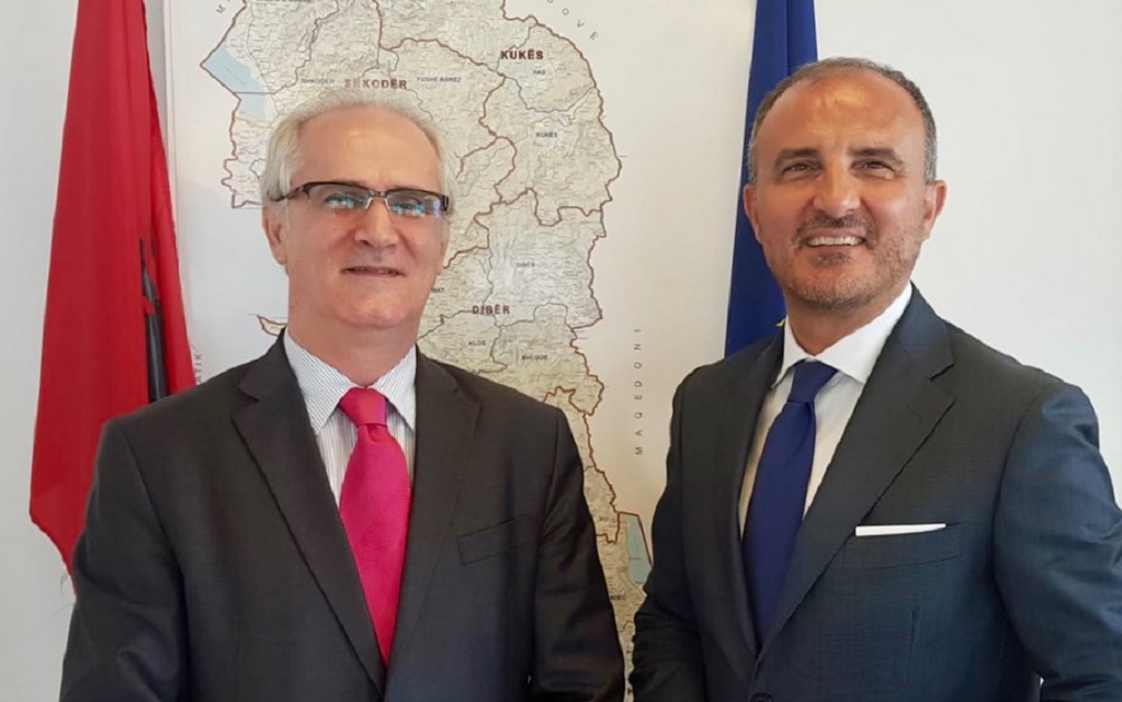 Soreca takon kreun e KED: Kushtetuesja të bëhet funksionale sa më shpejt soreca dvorani