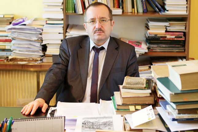 Kërcënoi kreun e KQZ dhe Plasarin, flet studiuesi: S’do prisja Lleshin e gazit për të zbuluar ish-sigurimsin Aurel Plasari