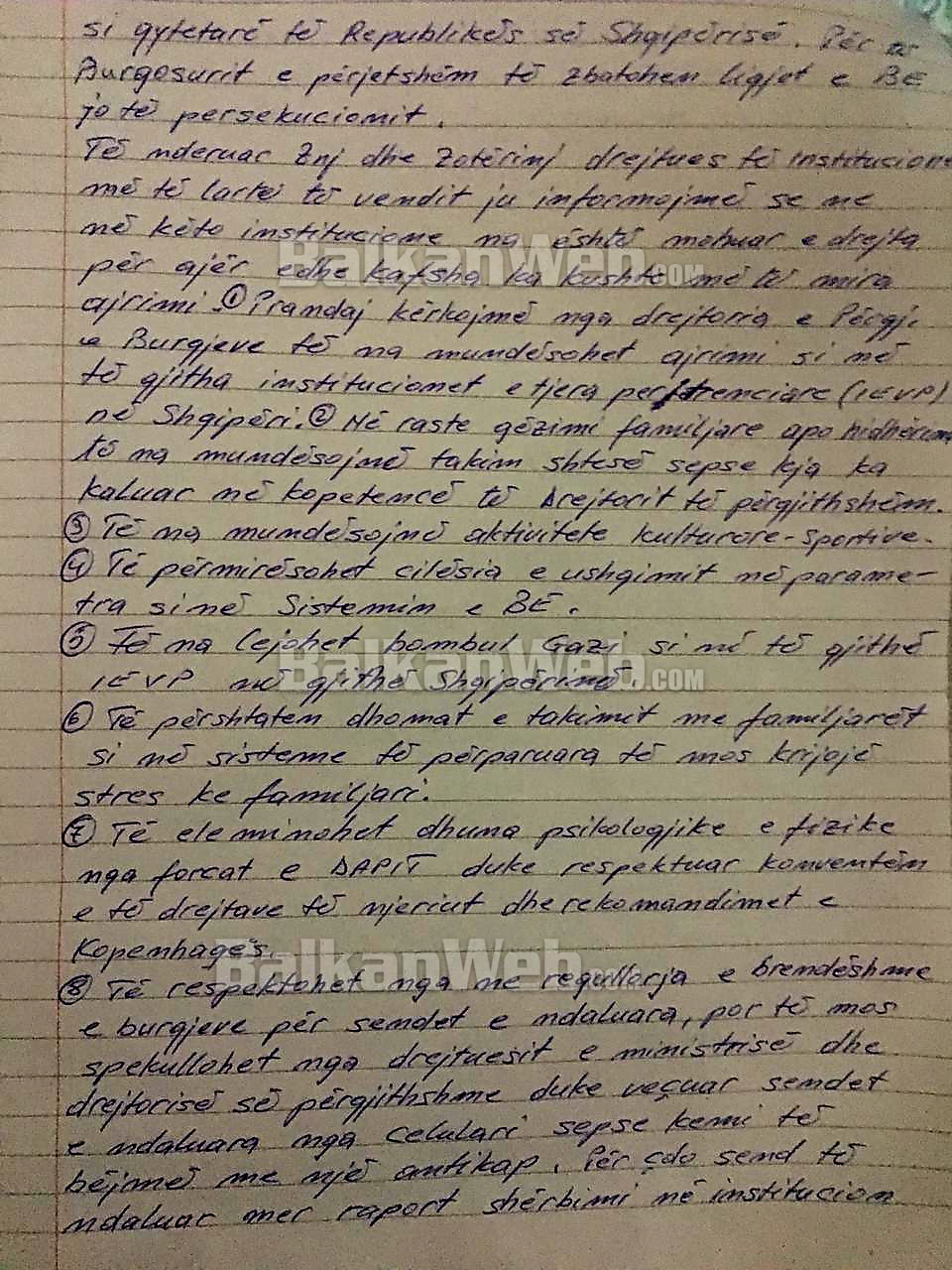 Grevë urie në burgun 302, ja 8 kërkesat për institucionet 4 Burgu