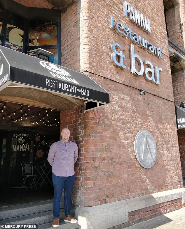 Alarm fals për zjarr në restorant, klientët ia “mbathin” pa paguar 1 Daniel Hesketh 1