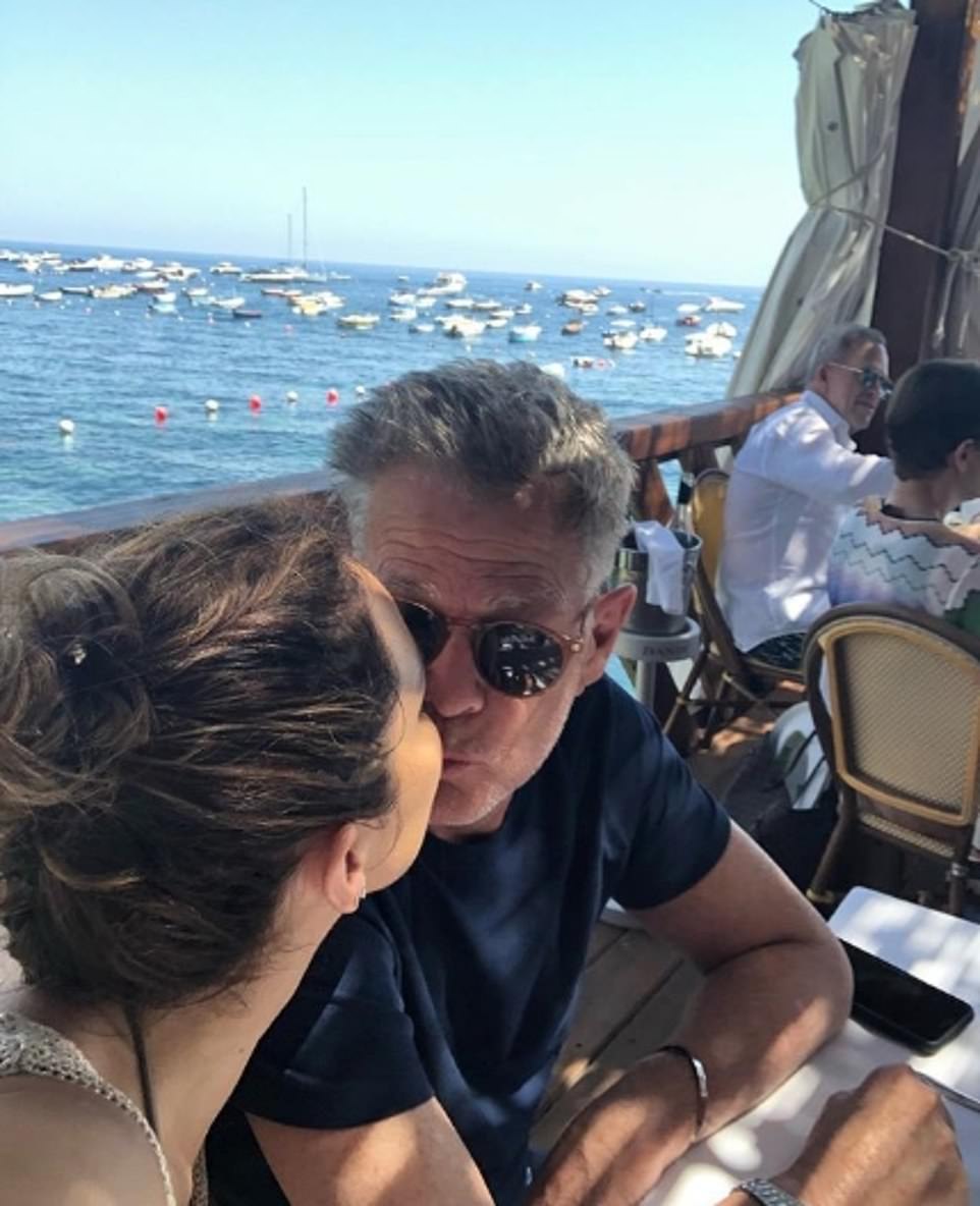 Fotot/ David Foster martohet në moshën 69 vjeçare! 4 David 6
