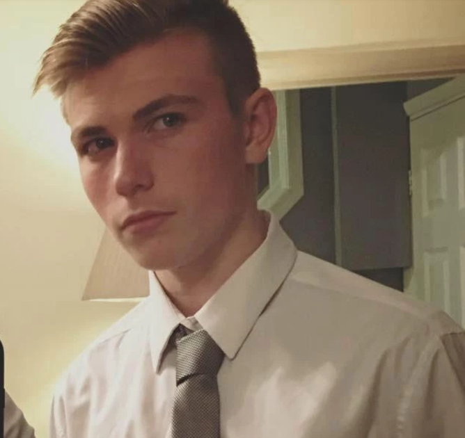 U bë xheloz për ish-të dashurën, adoleshenti dhe familjarët e tij masakrojnë të riun me thikë e shkopinj bejsbolli 1 Jay Sewell