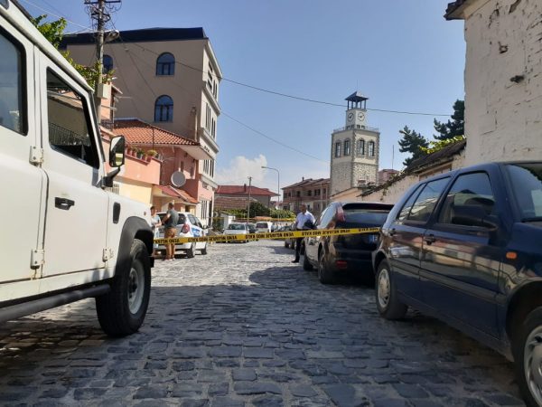 Biznesmeni i jep fund jetës në mes të lokalit në Korçë Korce vrasja 5
