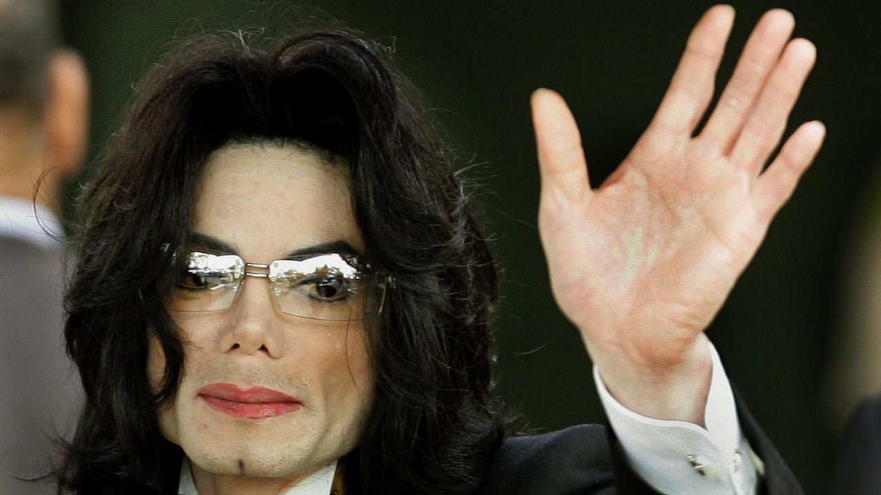 Këta janë VIP-at që vazhdojnë fitojnë para edhe pasi kanë ndërruar jetë Michael