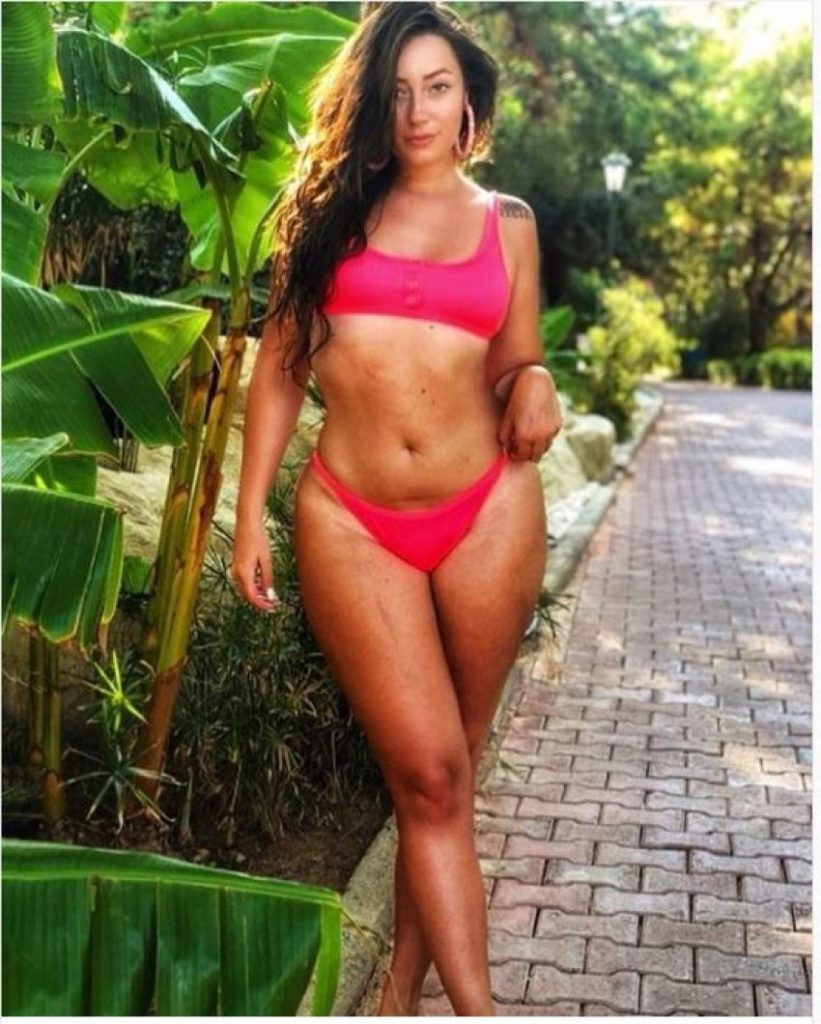 Dikur e shanin për celulitin, shihni si duket me bikini Ronela Hajati 2 Ronela Hajati