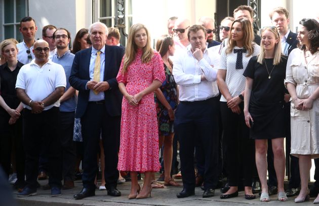 Boris Johnson e njohim të gjithë, por “first lady” qënka një ikonë stili carrie2