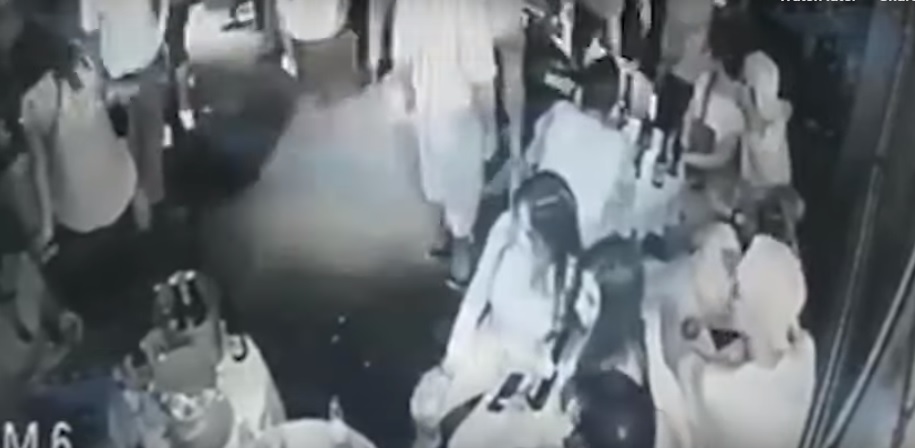 VIDEO/ Masakër në lokalin e natës: I riu vret 5 anëtarë të një bande rivale lokal