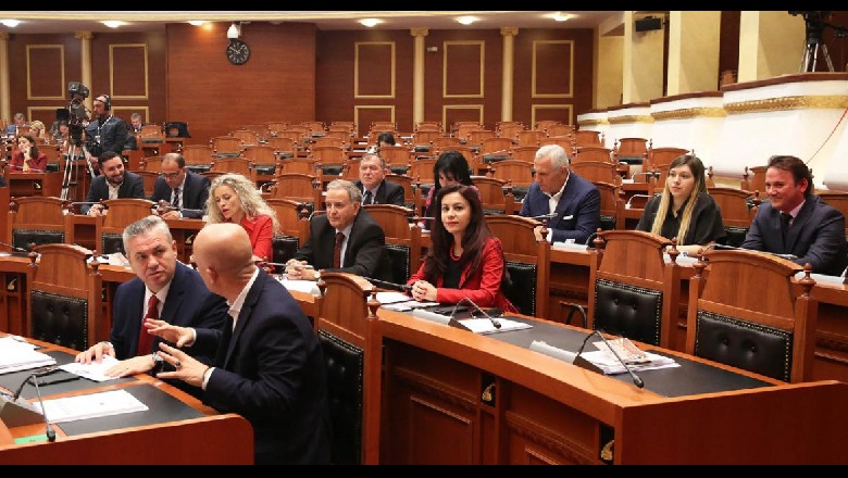2 vite bllokuar/ PS dhe opozita e re pritet të votojnë të enjten dy ligjet e Reformës në Drejtësi opozita e re
