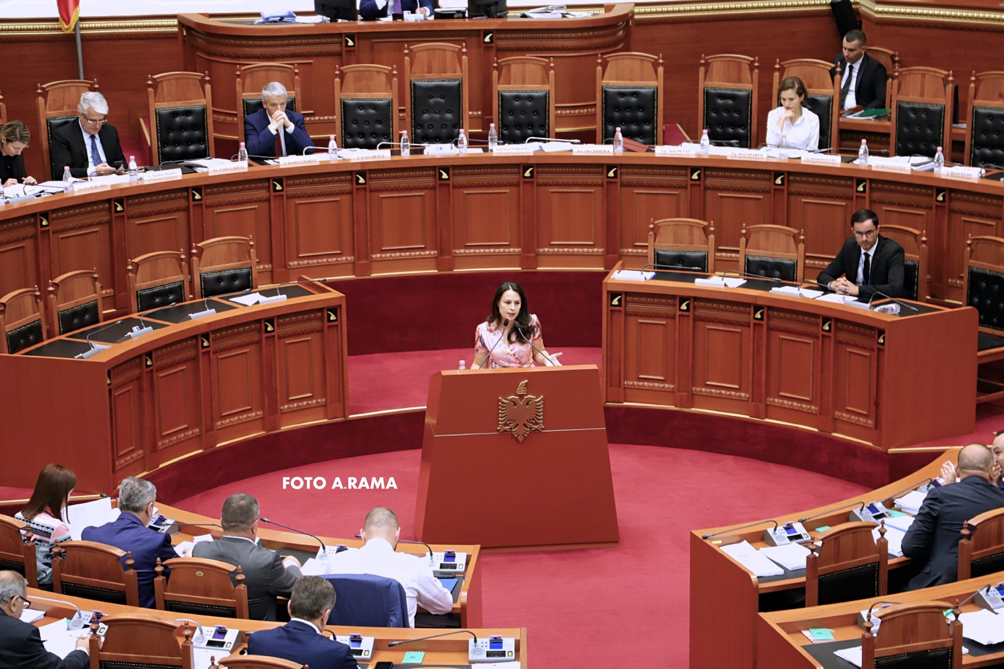 Kuvendi nis punën këtë të hënë, ja çfarë përmban rendi i ditës parlament