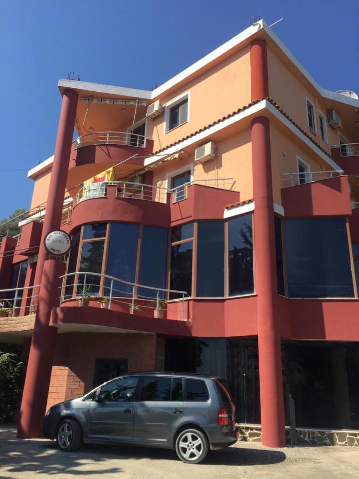 Rama publikon foto të tjera: Keqardhje për ata që i shmangen detyrimeve 1 sarande tatime