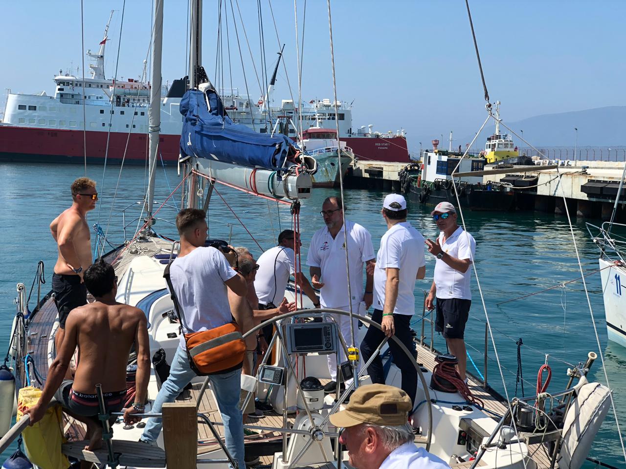Klosi: Për herë të parë në Shqipëri, shkollë velash për të edukuar brezat e rinj 1 vela vlore 1