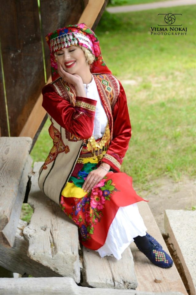 Irina Jovanaka 4